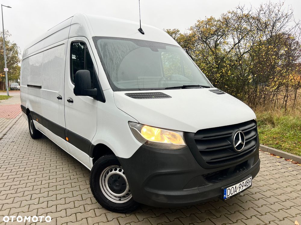 Mercedes-Benz Sprinter - 1