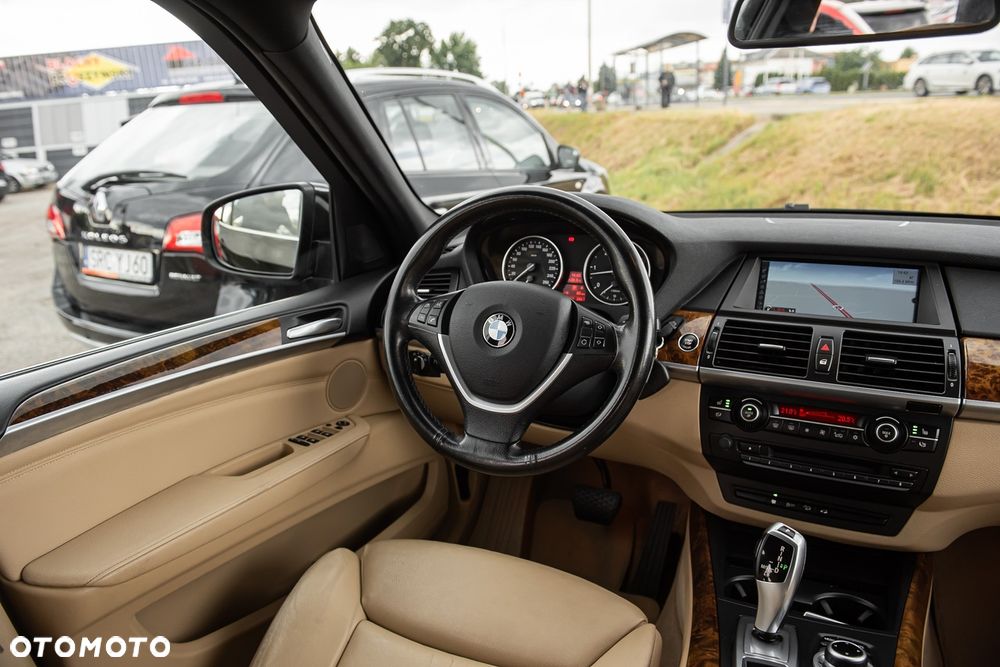 BMW X5 xDrive30d - 26