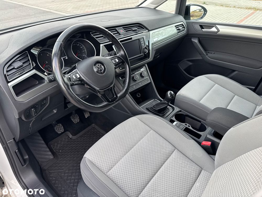 Volkswagen Touran 1.6 TDI BMT SCR Comfortline - 19