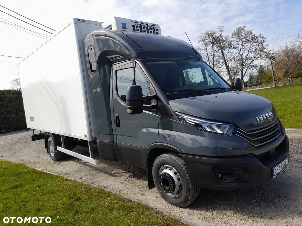 Iveco DAILY 70C18 72C18 --NOWY-- dmc 7,2T 180Koni MROŹNIA -20+30 ZASILANIE ZEWNETRZNE chłodnia kontener SYPIALNIA  model PRZED liftingiem!!! bez radarów bez wagi!!! POLSKI SALON -- NOWY-- GWARANCJA-- - 10