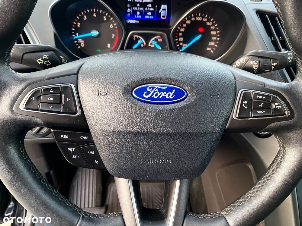 Ford Kuga - 22