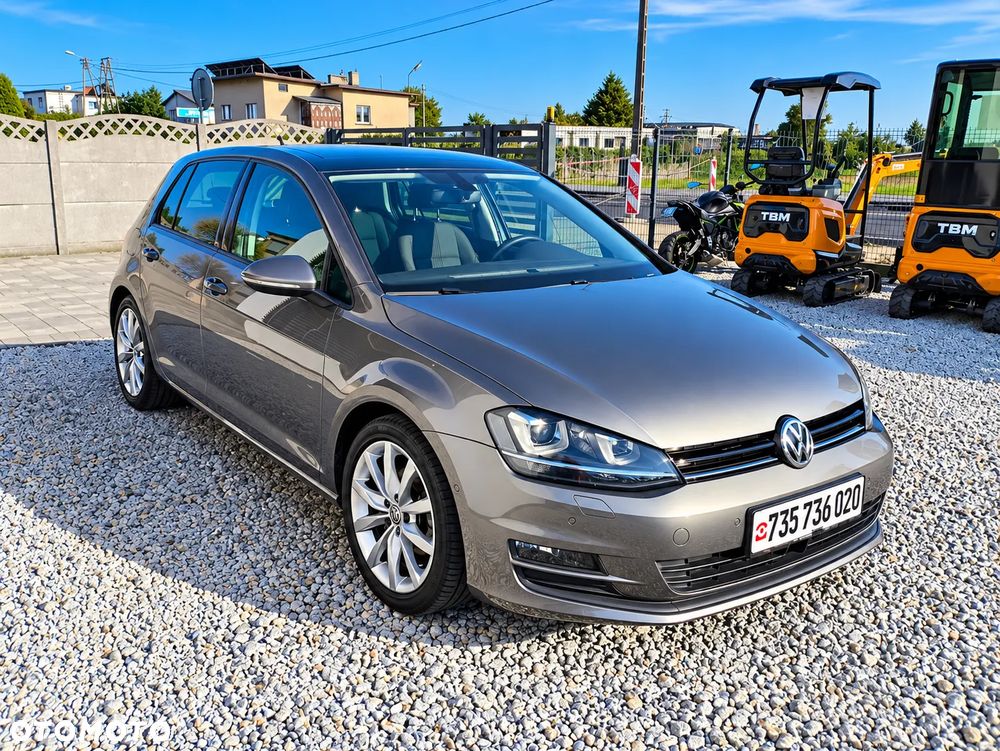 Volkswagen Golf - 8