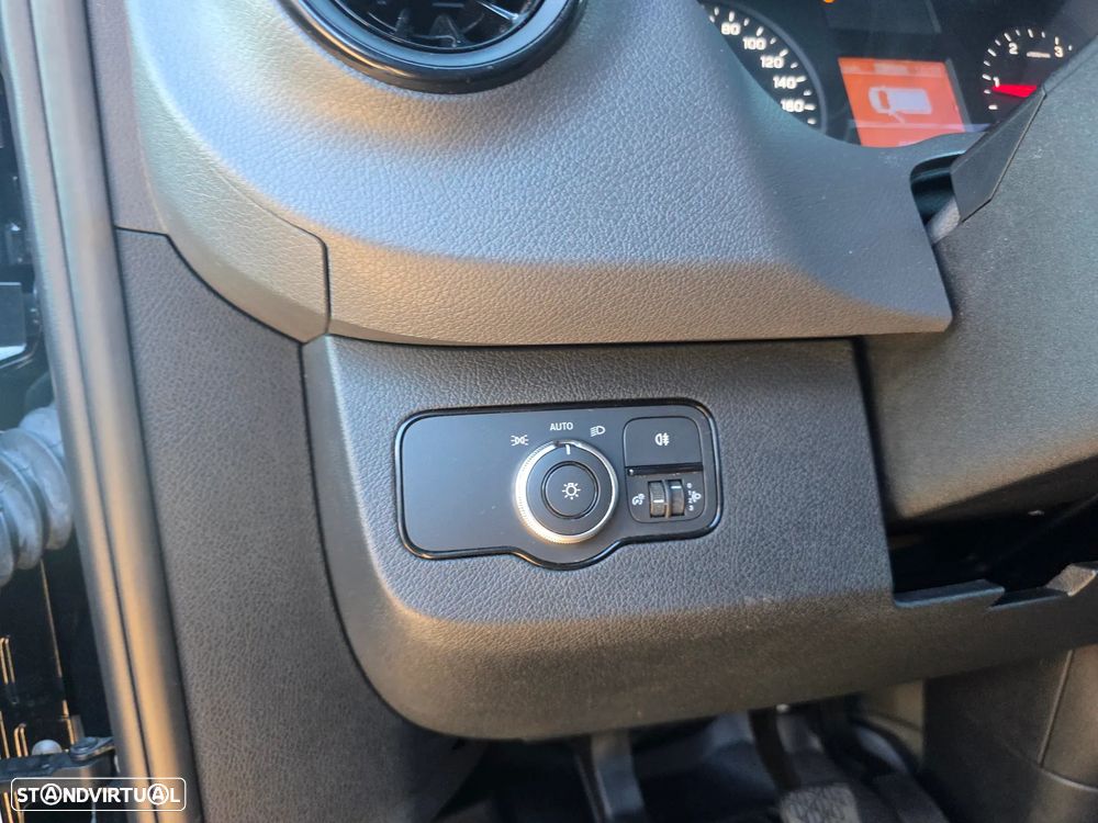 Mercedes-Benz Sprinter 315 CDI/43 Luxo (2+2+2+3) - 11