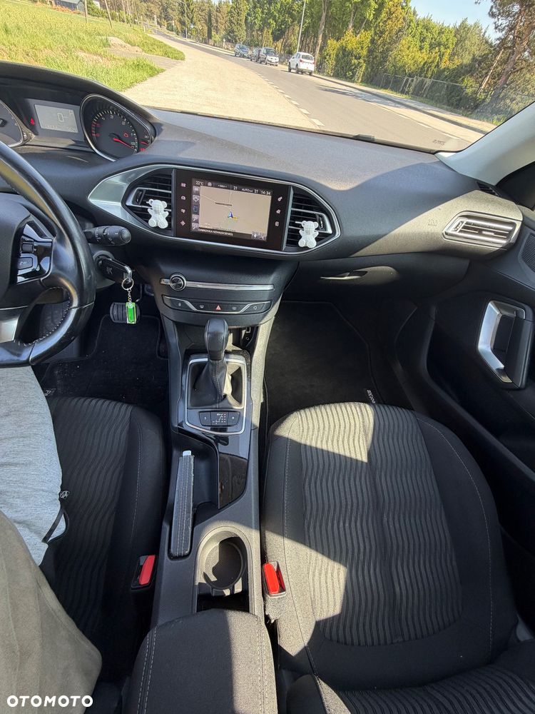 Peugeot 308 BlueHDi 120 EAT6 Stop & Start Business-Line - 24