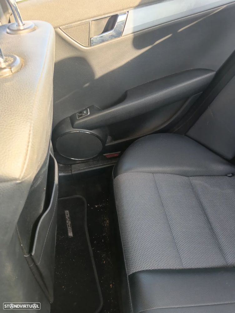 Mercedes-Benz C 180 2011 photo 5