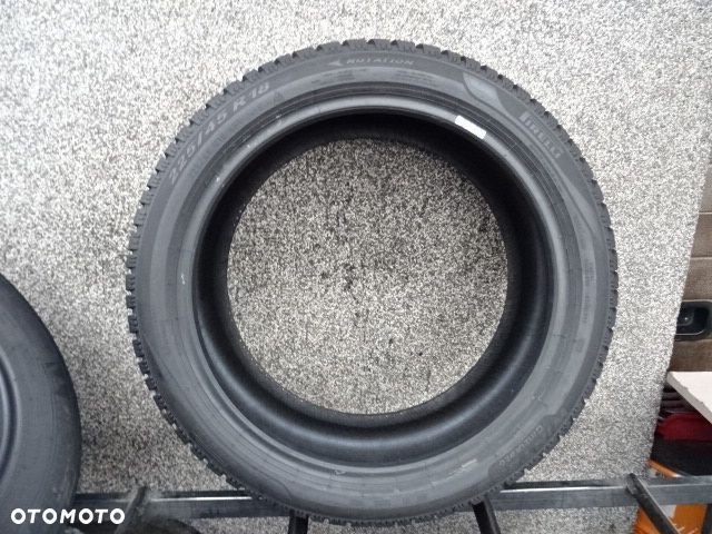 225/45/R18 95V Pirelli Cinturato Winter 2 - 5