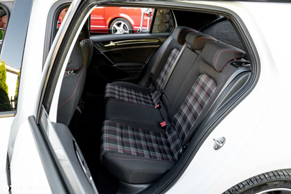 Volkswagen Golf 2.0 TSI BMT GTI - 21