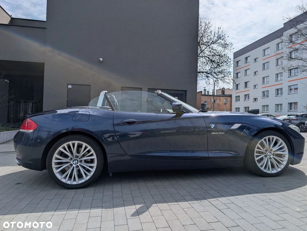 BMW Z4 sDrive35i - 11