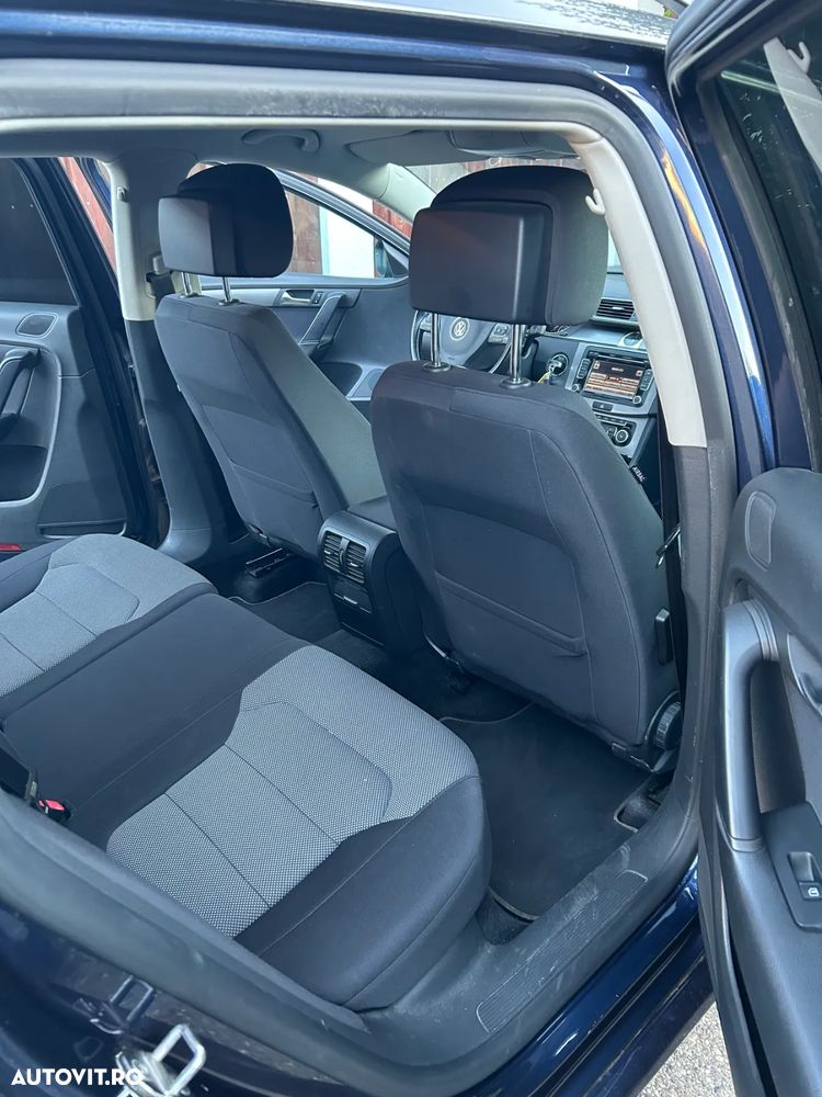 Volkswagen Passat Variant 2.0 Blue TDI SCR Comfortline - 7