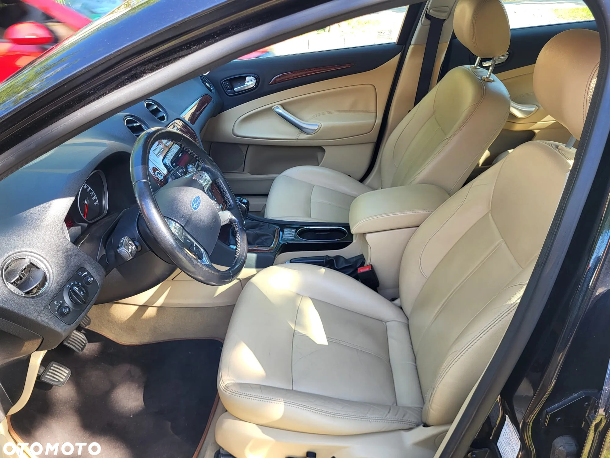 Ford Mondeo 2.5 Ghia - 9