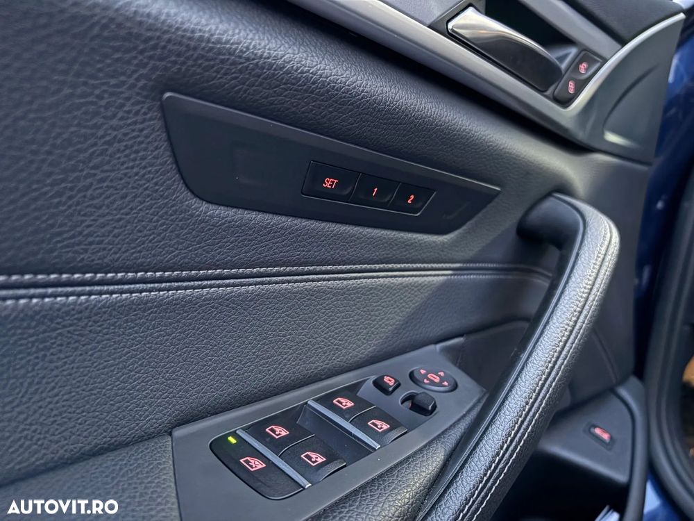 BMW Seria 5 520i Aut. - 28