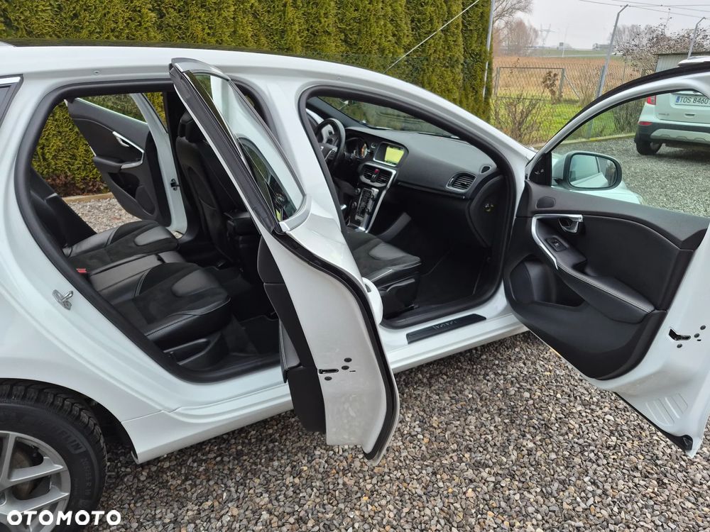 Volvo V40 D4 RDesign - 17