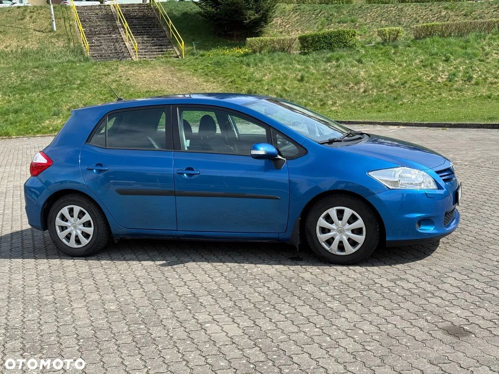 Toyota Auris - 5