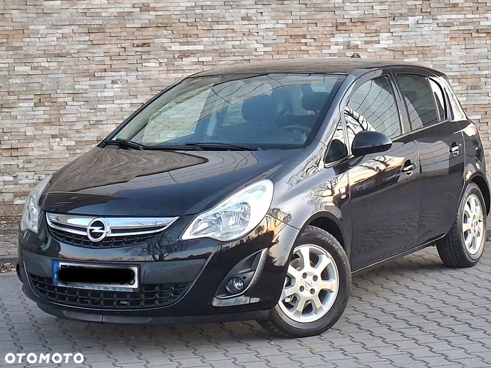 Opel Corsa 1.2 16V Color Edition - 1