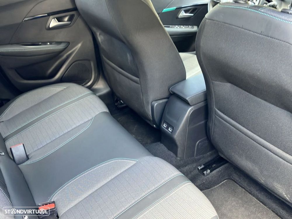 Peugeot e-208 50 kWh Allure Pack - 20