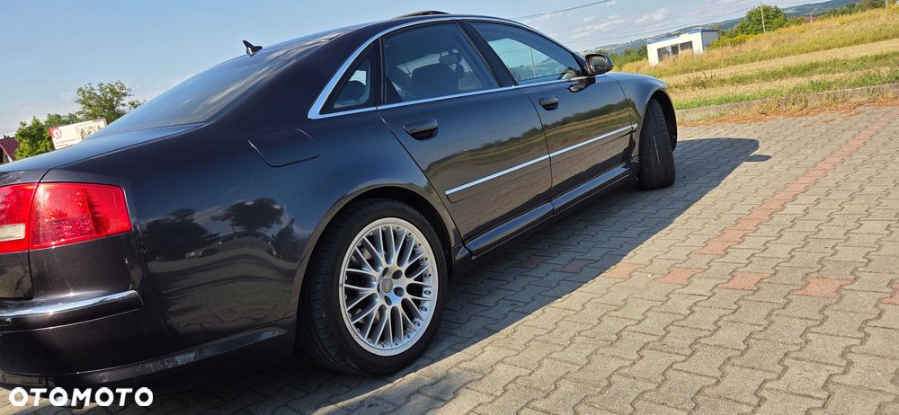 Audi A8 - 3