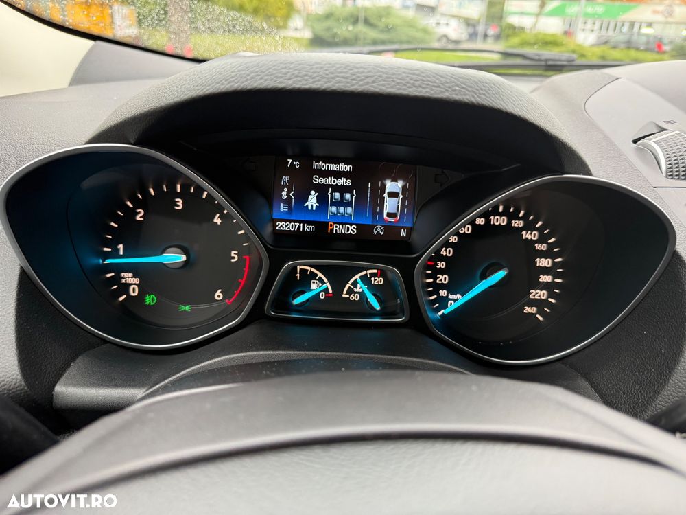 Ford Kuga 2.0 TDCi 4WD Powershift Titanium - 11