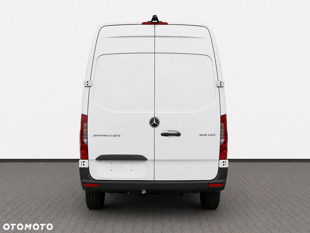 Mercedes-Benz Sprinter - 2
