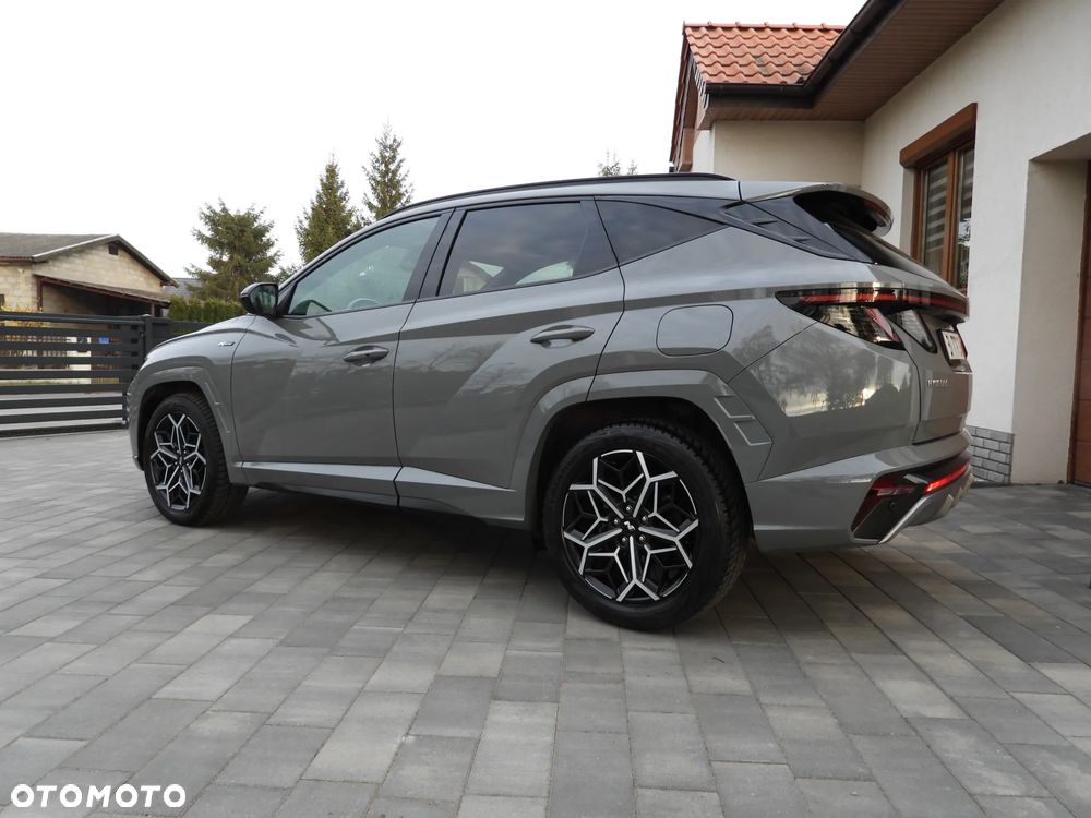 Hyundai Tucson 1.6 T-GDi HEV Executive N Line 4WD - 26