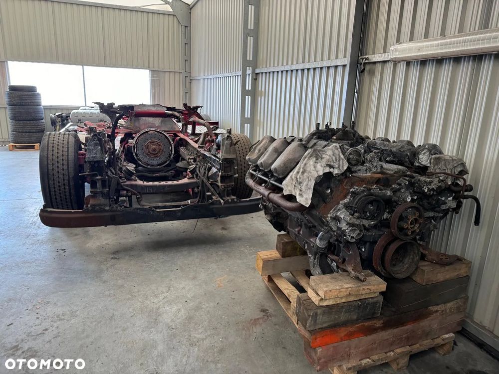 Silnik i rama Scania V8 R560 2011rok - 13