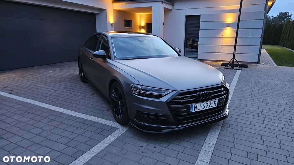Audi A8 - 7