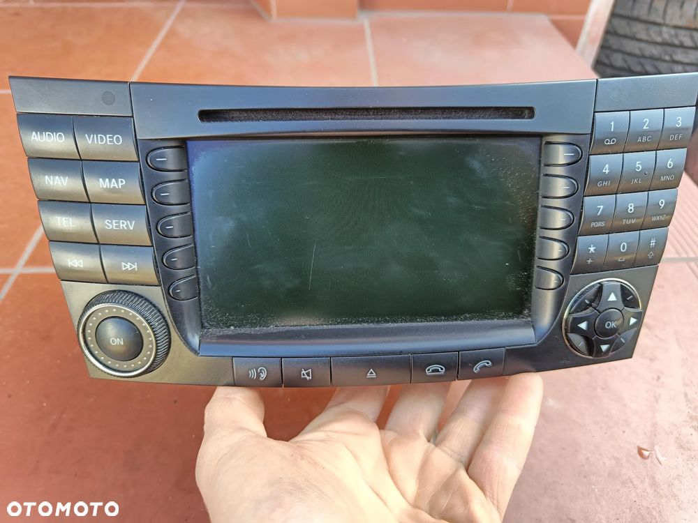 MERCEDES W211 W219 NAVI RADIO COMAND NTG1 A2118203597 BE 7039 - 1