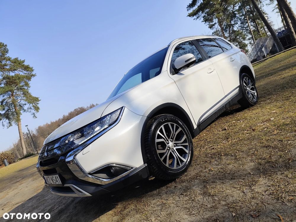 Mitsubishi Outlander - 3