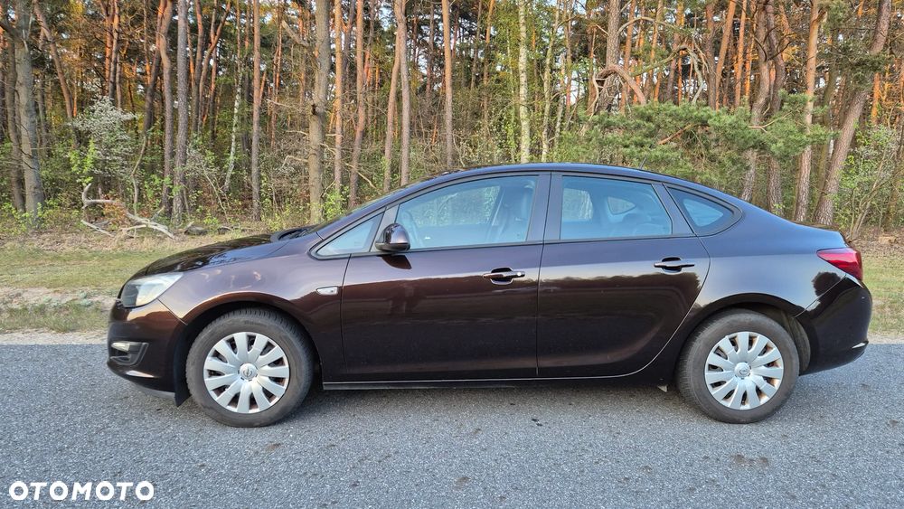 Opel Astra - 2