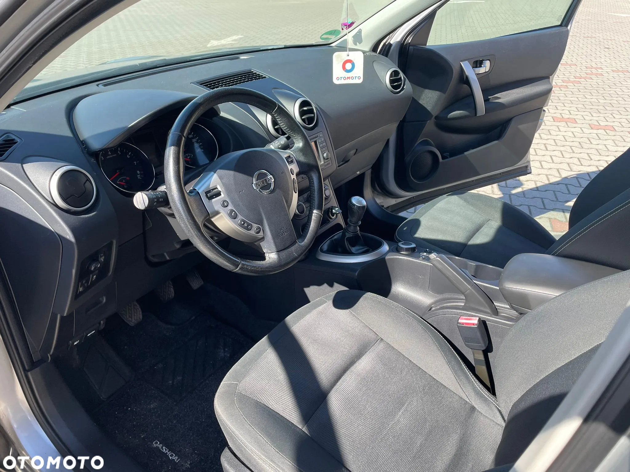 Nissan Qashqai 2.0 4 x 4 visia - 5