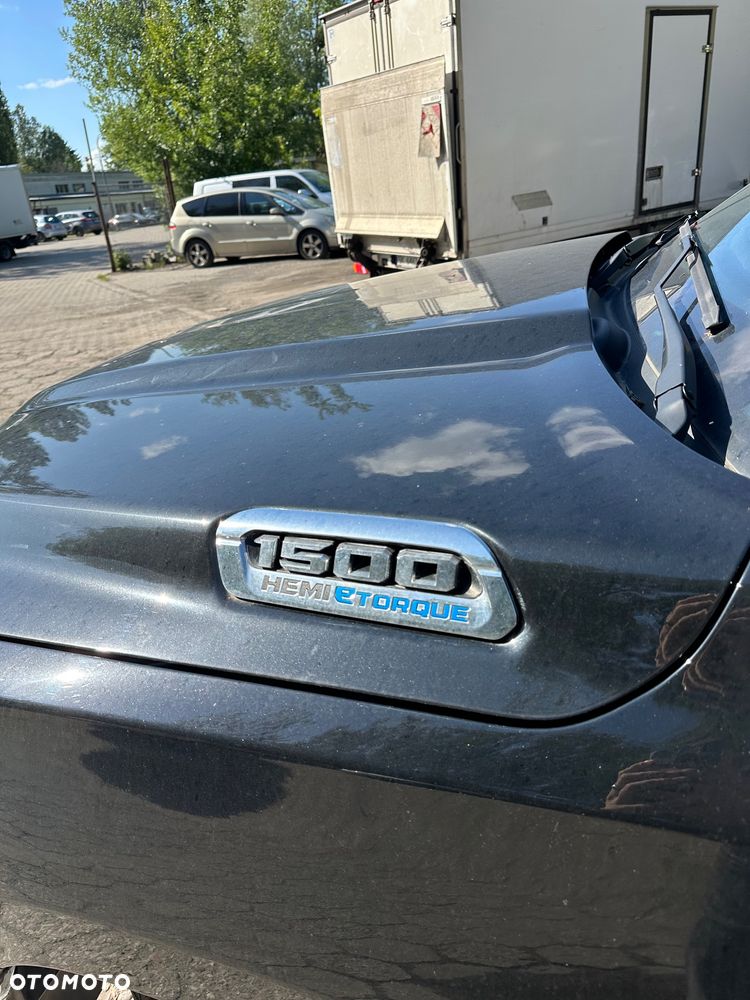 RAM 1500 - 8