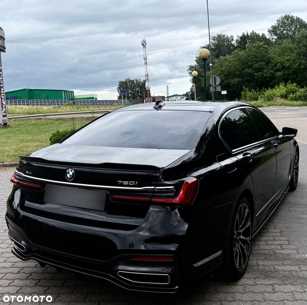 BMW Seria 7 750i xDrive sport - 5