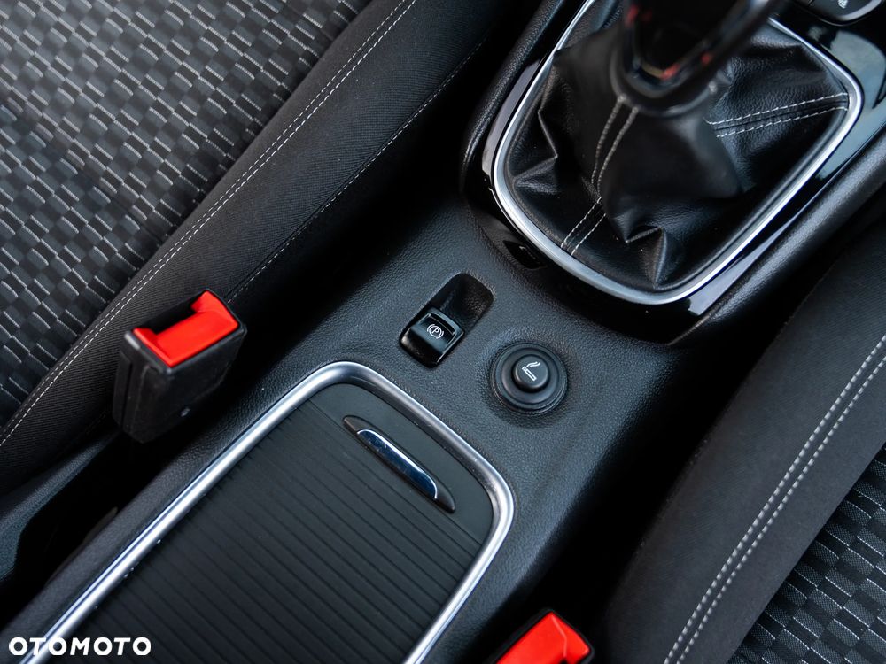 Opel Astra 1.4 Turbo Innovation - 30