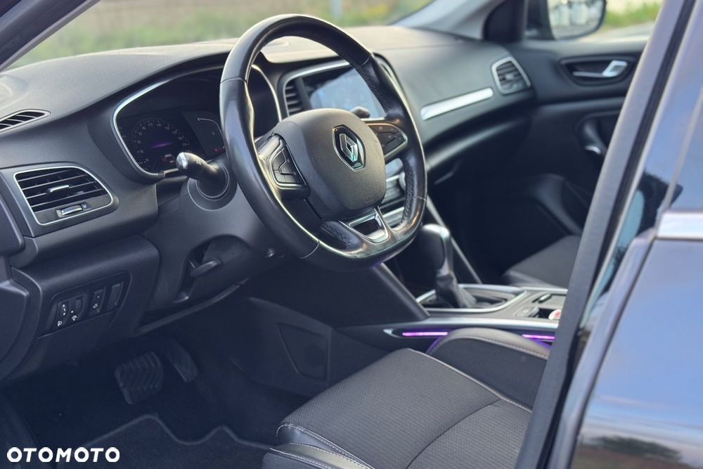 Renault Megane 1.3 TCe FAP Techno EDC - 28