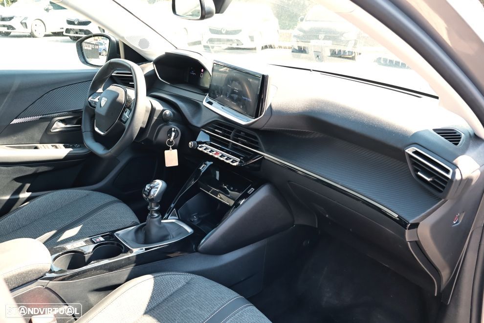 Peugeot 208 1.2 PureTech Allure - 12