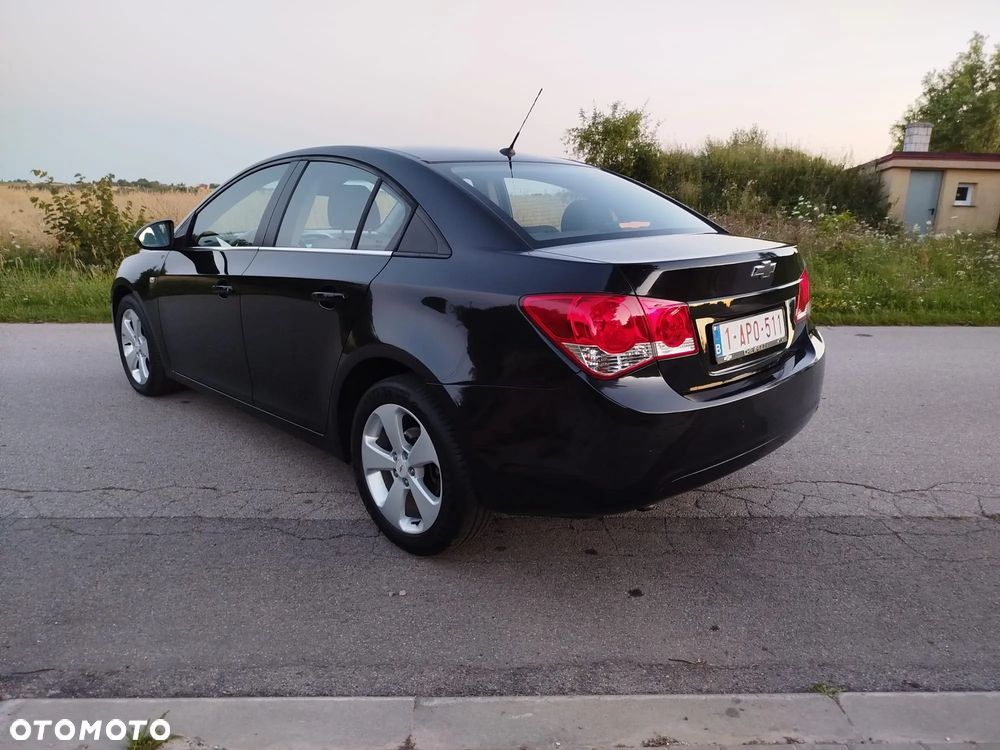 Chevrolet Cruze 1.8 LT - 2