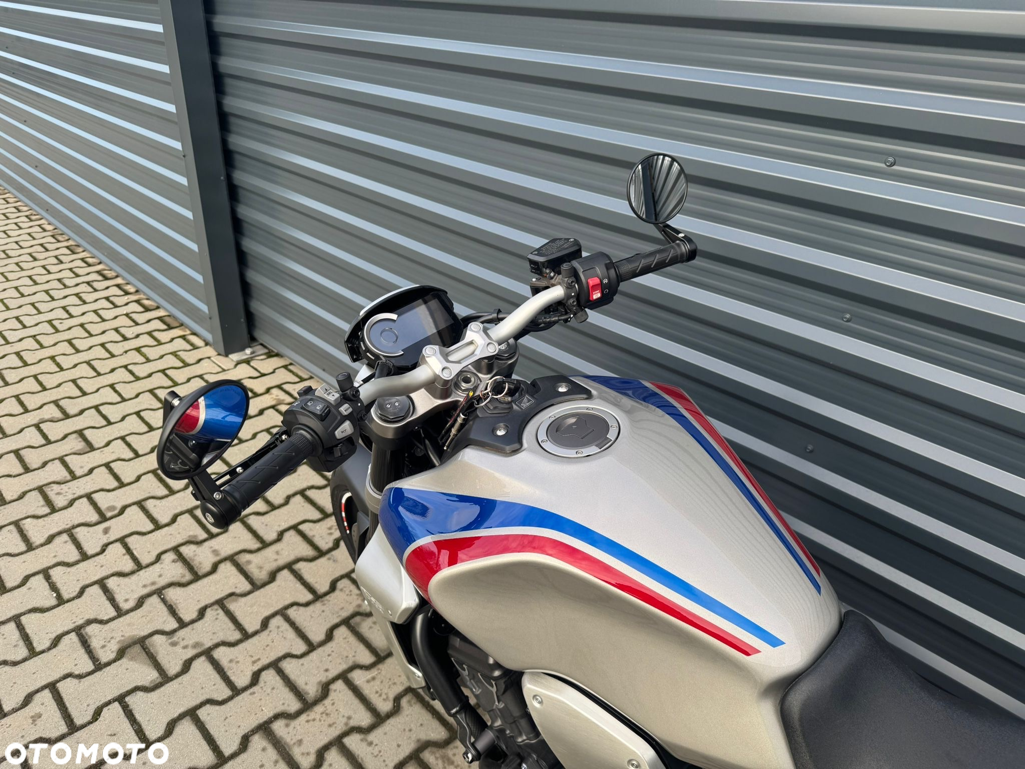 Honda CB - 7
