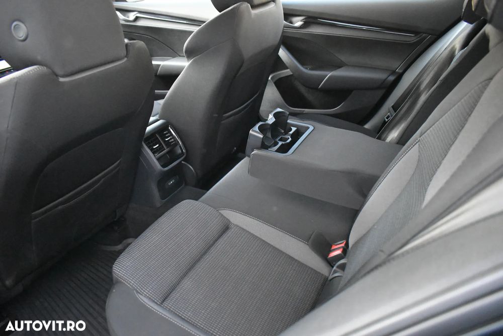 Skoda Octavia 2.0 TDI DSG Selection - 24