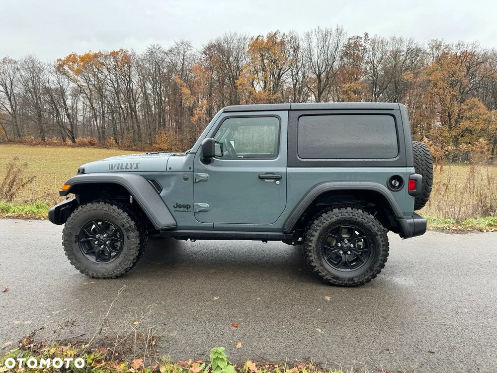 Jeep Wrangler - 8