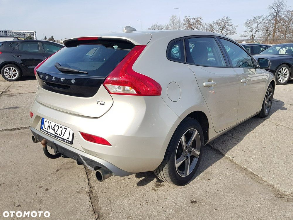 Volvo V40 T2 - 5