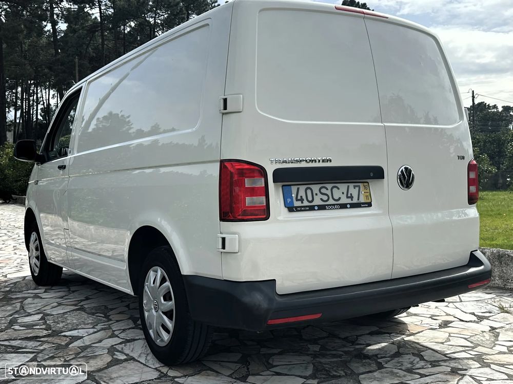 VW TRANSPORTER 2.0 TDI  IVA DESCRIMINADO - 2