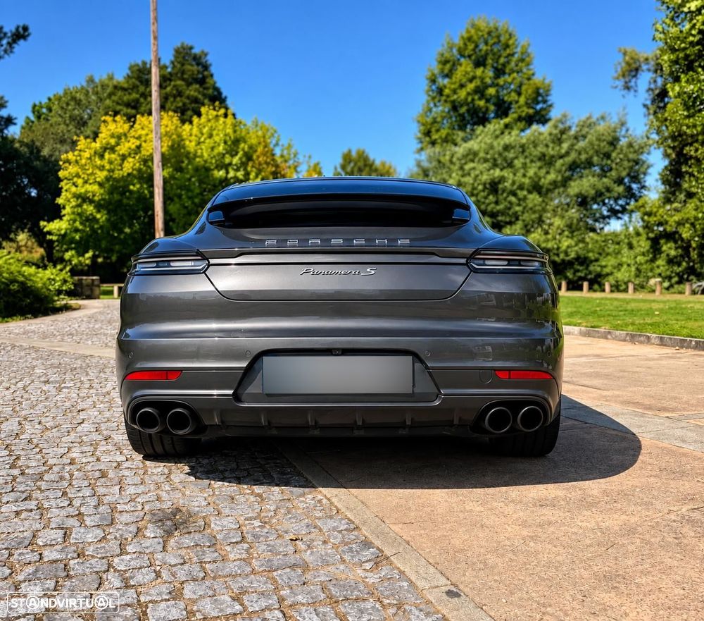 Porsche Panamera - 6