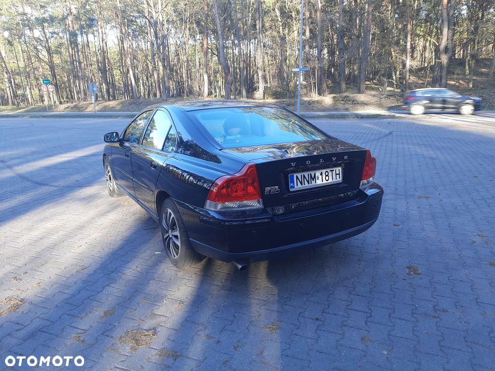 Volvo S60 2.4 Kinetic - 4