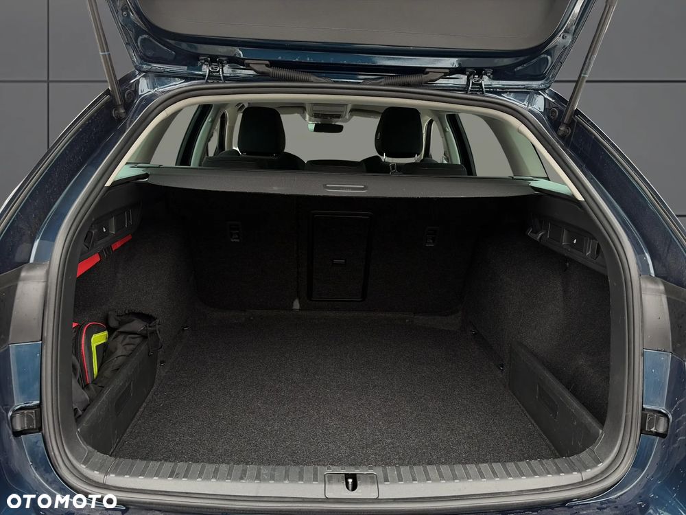 Skoda Octavia 2.0 TSI 4x4 Scout DSG - 37