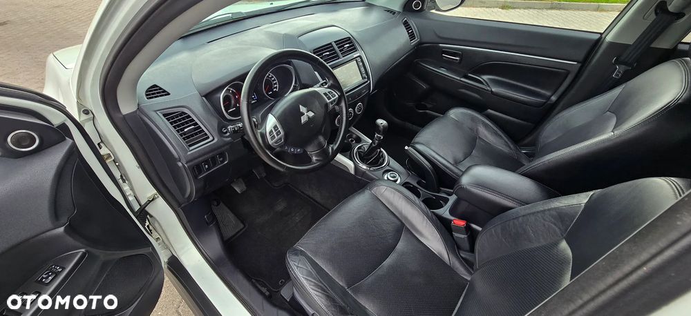 Mitsubishi ASX 1.8 DID Instyle NAVI 4WD AS&G - 23