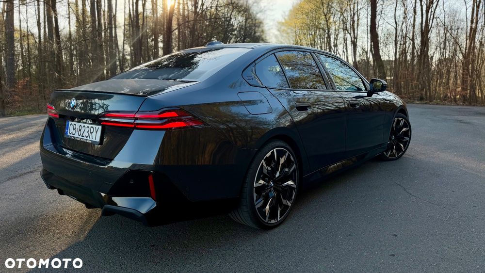 BMW Seria 5 540d xDrive mHEV M Sport - 9
