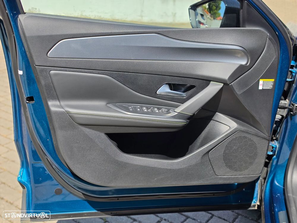 Peugeot 408 225 e-EAT8 GT - 9