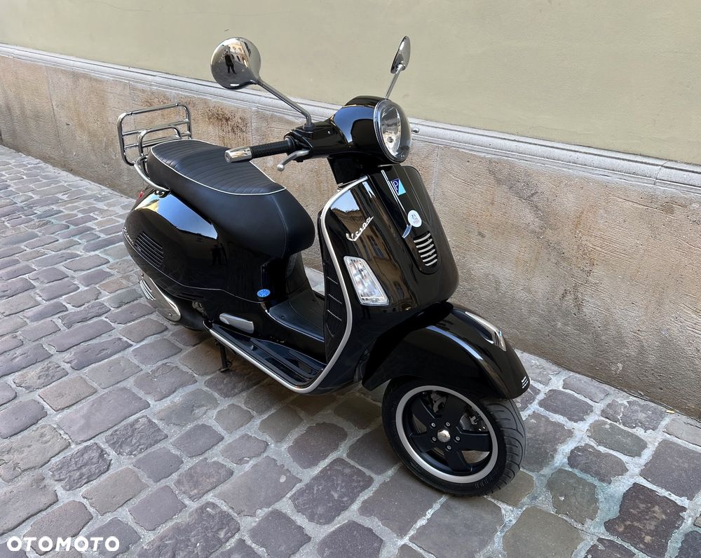 Vespa GTS - 3
