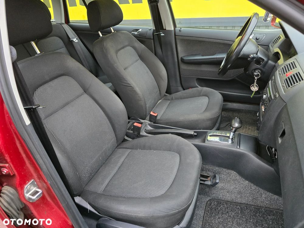 Skoda Fabia 1.4 16V Comfort - 23