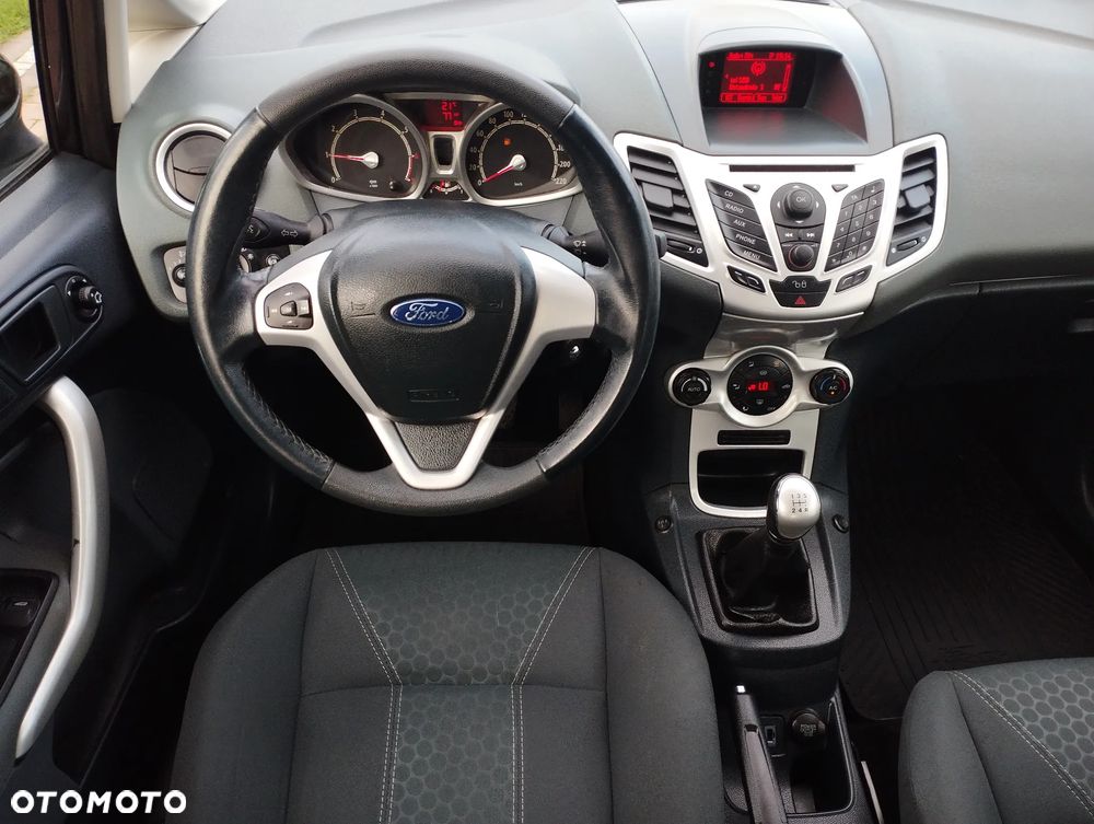 Ford Fiesta 1.25 Titanium - 12