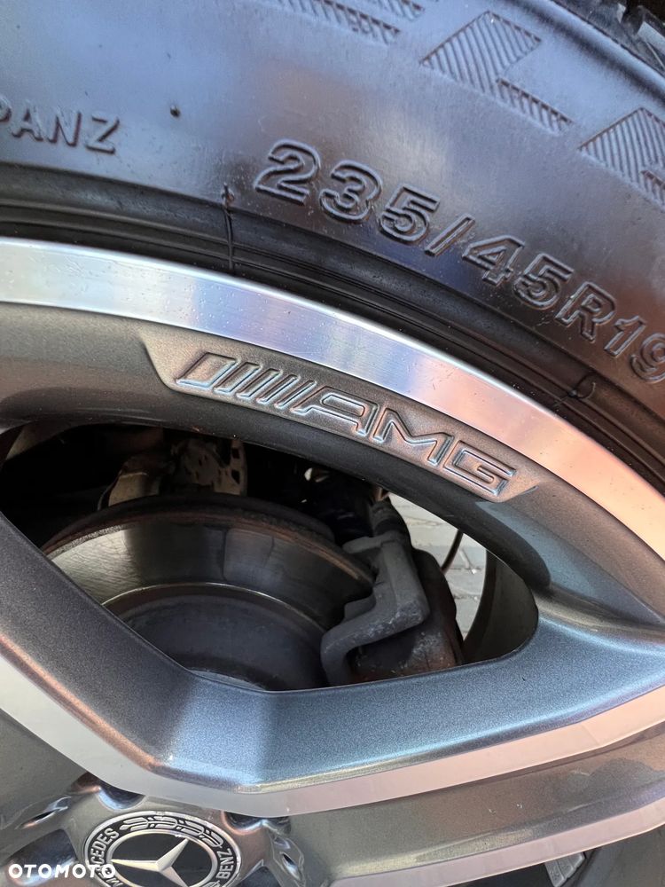 Mercedes-Benz GLA 200 7G-DCT AMG Line - 14